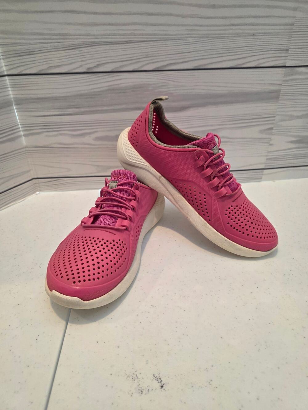 Crocs LiteRide Pacer Shoe Size J5 Pink 206011 water shoes play